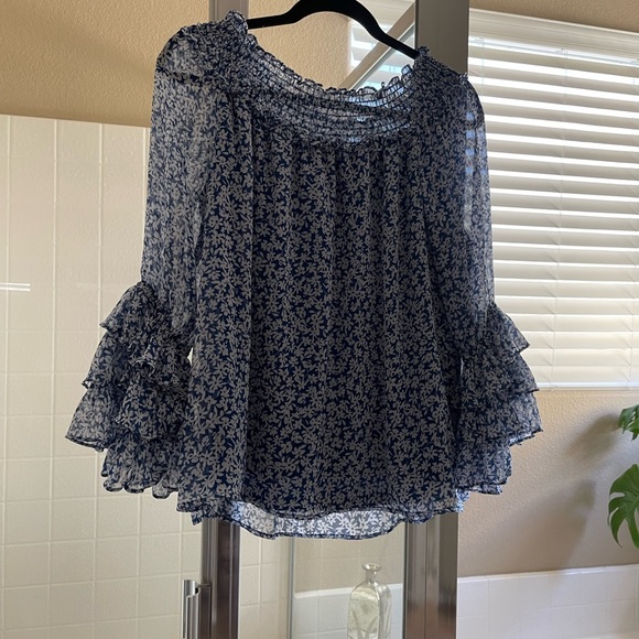 CeCe Navy Floral Blouse - Picture 1 of 3